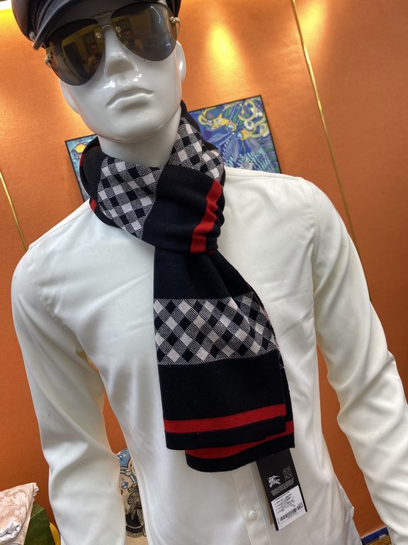 price(Ba Baoli) super neutral very stable    our men's scarves and buy and cherish ~~~ men's models are really few, a year is only a few models, are export orders so it is more difficult to meet. Men's things pay attenti