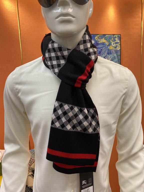 price(Ba Baoli) super neutral very stable    our men's scarves and buy and cherish ~~~ men's models are really few, a year is only a few models, are export orders so it is more difficult to meet. Men's things pay attenti