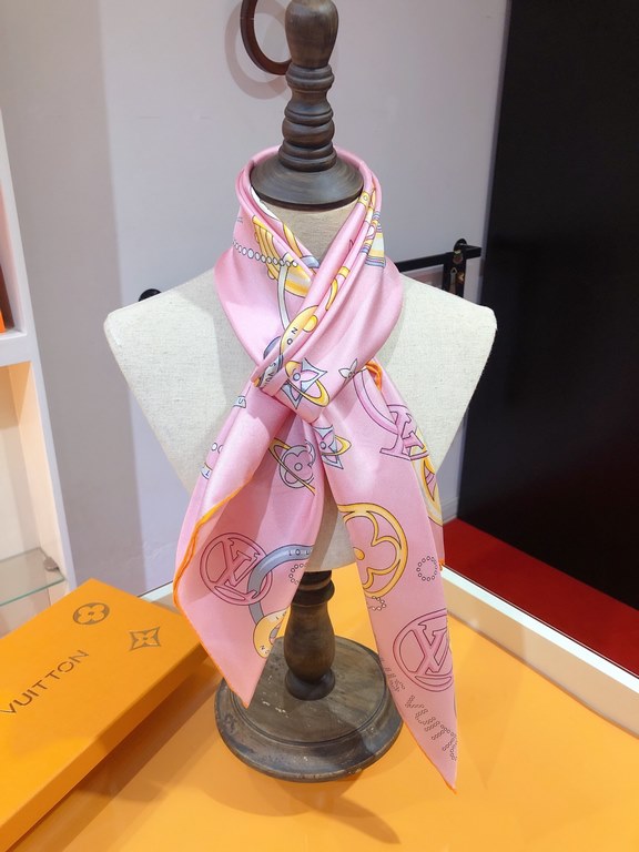 SLV2301  Original Lv [VIVIENNE AND BEYOND] 90cm silk square scarf, the brand's mascot's dreamy journey, inviting Vivienne to roam the skies filled with fashion jewelry, stars, Monogram florals, and the LV Circle logo. To