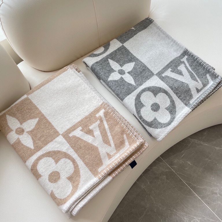 extreme hard goods, the classic LV pattern is popular all over the world, shocked the world louis vuitton neo mongaram old flower blanket   details at a glance, the texture is fine to burst, you can home concave styling,