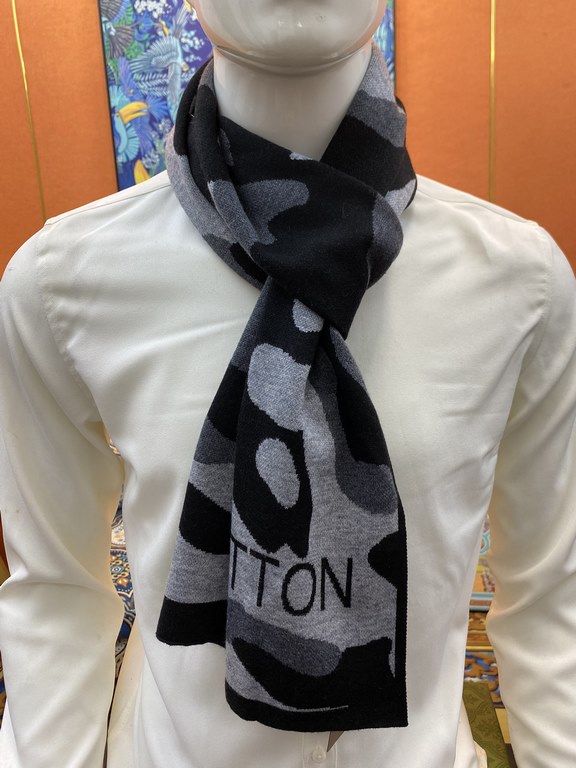 (LV) super fancy very stable    our men's scarves and buy and cherish ~ ~ ~ men's models are really few and far between, only a few models a year, are export orders so it is more difficult to meet. Men's things pay atten