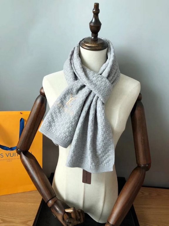 . Winter new LV men's scarf, wool blend material, soft and warm, exquisite workmanship, size 18030 or so.4 colors to choose.  .