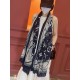 Price New genuinely awesome   [LV] thin cashmere long scarf this cashmere long scarf counter synchronization   inkjet process presents vivid colors. Quality is super good   heavyweight giant  VI price   customers must en