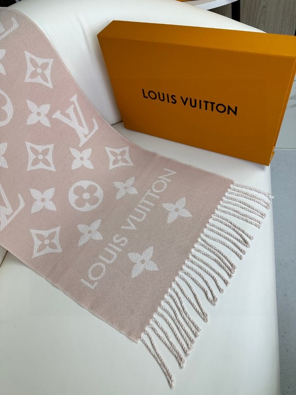 Price Complimentary picture counter with the same packaging!  LV newest models do not collision   chic super aura! The highest version of the whole network welcome to compare  !!!] The old flower shawl has a new feeling,