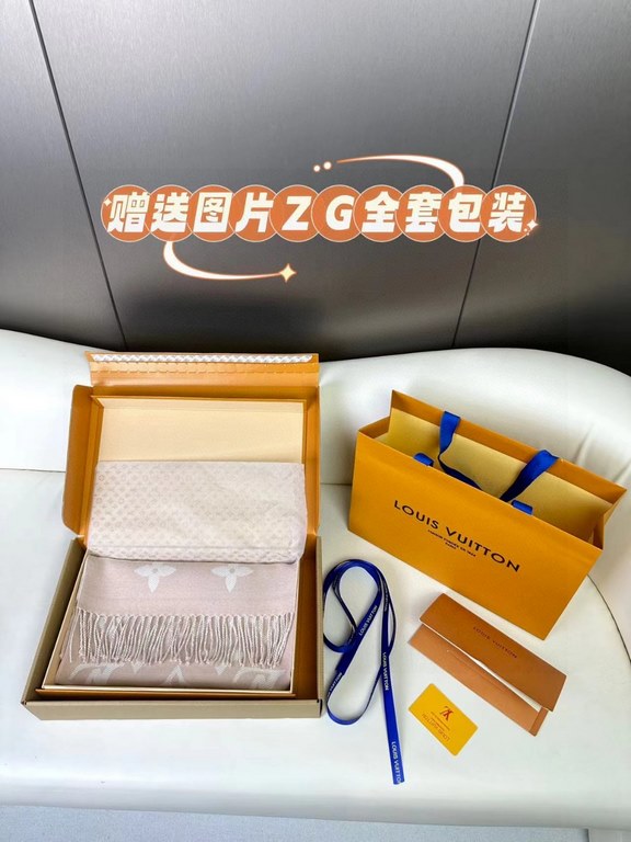 Price Complimentary picture counter with the same packaging!  LV newest models do not collision   chic super aura! The highest version of the whole network welcome to compare  !!!] The old flower shawl has a new feeling,