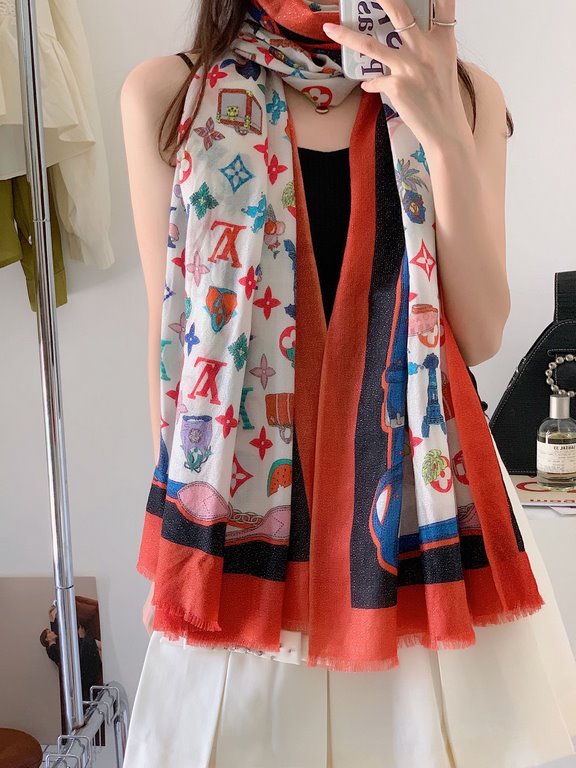 The scarf will shine brightly 2022 fall and winter limited series popping to la LV original single authentic. Early fall staple models. Wear Le Tout Paris long scarf LV bags and the bottom of the logo rich details, more 