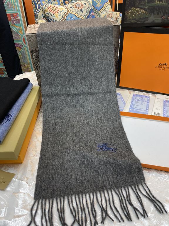 (Ba Baoli) super in the center of the very stable    our men's scarves and buy and cherish ~ ~ ~ men's models are really few and far between, only a few models a year, are export orders so it is more difficult to meet. M