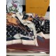 New 2023, LV [300 pcs cashmere long scarf] physical genuinely beautiful   shawl with print   regardless of the design of the airbrush are very in place   details are visible   the entire scarf gives people a big brand au