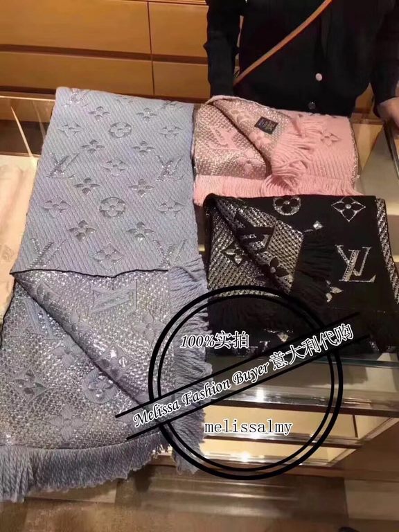 Lv home. [light blue - silver line]  bullish goods   this I am also picky to the extreme ~ is to let you around to go to the counter   Hong Kong trading company's order, originally early this year to go goods ~ but the t