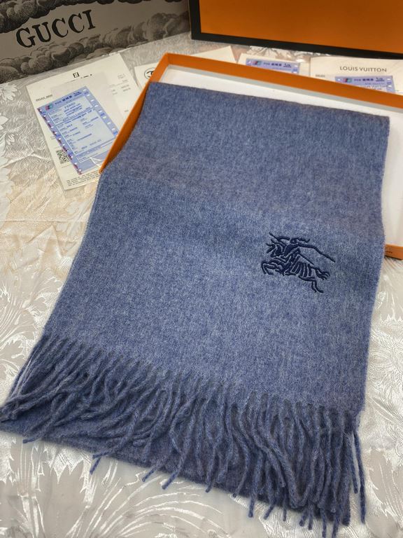 (Ba Baoli) super in the center of the very stable    our men's scarves and buy and cherish ~ ~ ~ men's models are really few and far between, only a few models a year, are export orders so it is more difficult to meet. M