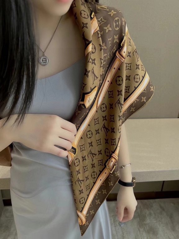 Lv...Chain flower.Lv2023 Counter sale models 9090  16 m top silk square scarf ...... 2 colors in stock... ...must-have items for air-conditioned rooms in spring and fall