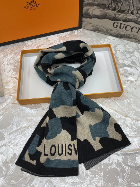 (LV) super fancy very stable    our men's scarves and buy and cherish ~ ~ ~ men's models are really few and far between, only a few models a year, are export orders so it is more difficult to meet. Men's things pay atten