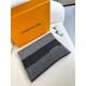 Price 2023 Lv pop-up arrives! Knitted stripes]  Universal scarf for men and women, low-key color scheme more enjoyable fashion high-end, 100% knitted cashmere classic stripes knitted   scarf   high cutting-edge products 