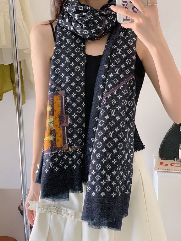 Will glow bright scarf 2023 spring new limited series popping to la LV original single authentic. Early fall staple models. Wear Le Tout Paris long scarf LV bags and the bottom of the logo rich details, more feminine cha