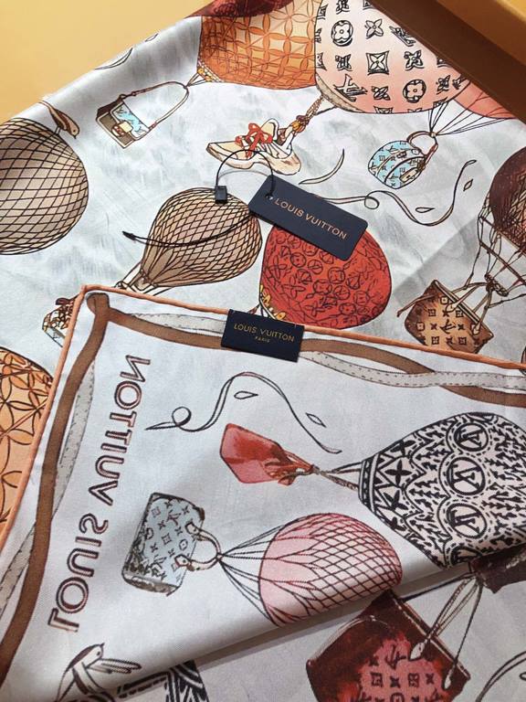 Price  SLV2330  Original Lv [Hot Air Balloon] 90cm Silk Square Scarf, newly added to the U Price   and Away collection, pays homage to Louis Vuitton's travel heritage. Silk-screening process engraved with rich details, d