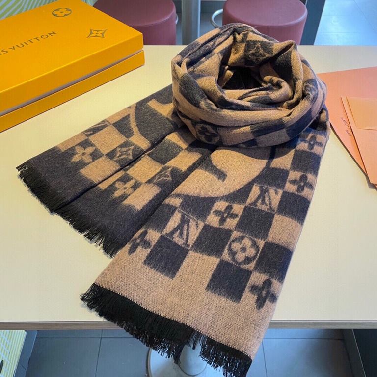 Price LV's latest scarf, men and women's welfare Super gentle and foreign-style double-sided design! Feel this is more youthful and gentle than previous designs! Feel she can match with 10,000 pieces of tops together, do