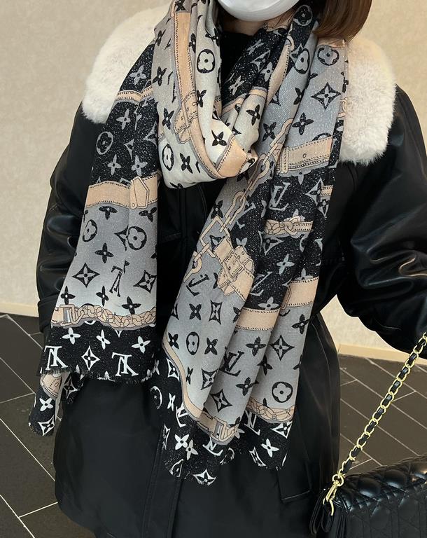 Will glow bright scarf 2023 spring new limited series popping to la LV original single authentic. Early fall staple models. Wear Le Tout Paris long scarf LV bags and the bottom of the logo rich details, more feminine cha