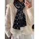 The scarf that will glow and shine is fashionable and versatile! LV new old flower long scarf] A great item to enhance your temperament and taste! Four seasons must have! Really unbeatable and practical! Lv rare cashmere