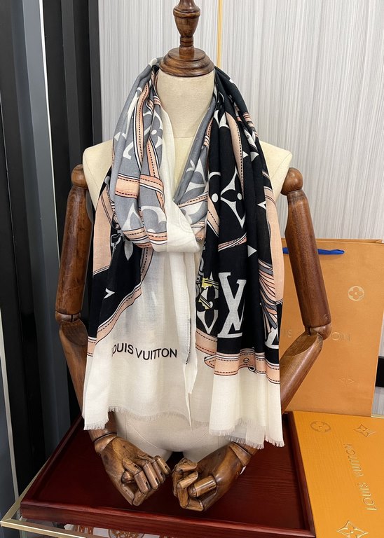 New LV2023 latest models   top design is too beautiful, truly awesome   [ring velvet long scarf]    physical genuinely beautiful   shawl with prints      regardless of the design of the airbrush are very in place   detai