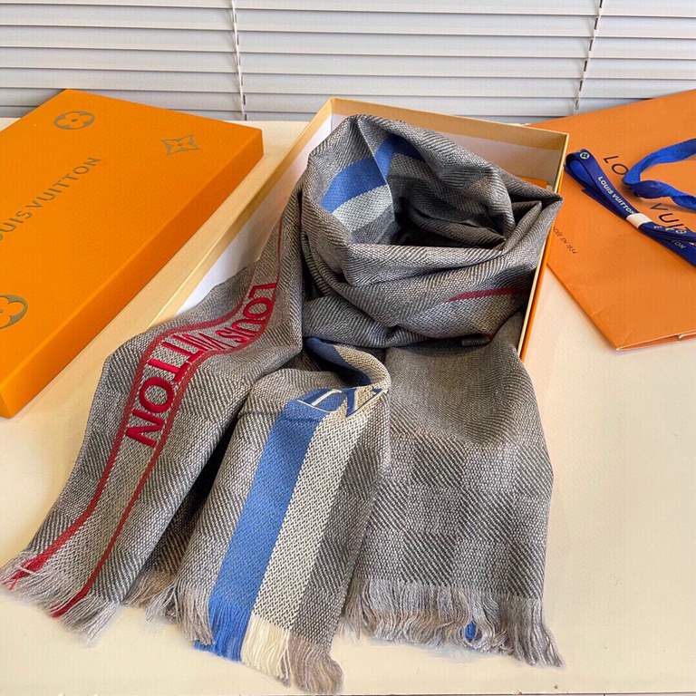 New models listed   LV   super classy match models,   absolutely good quality to burst of value   the latest export    men and women cashmere scarves. Cashmere jacquard Hand feeling delicate degree is very good   key thi