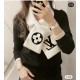 LV Shearling Teddy Scarf Fall and winter coat good friend! This scarf is not exactly new, it came out a year ago, the amount released was not large basically empty in seconds, and now it's finally back on order. This yea