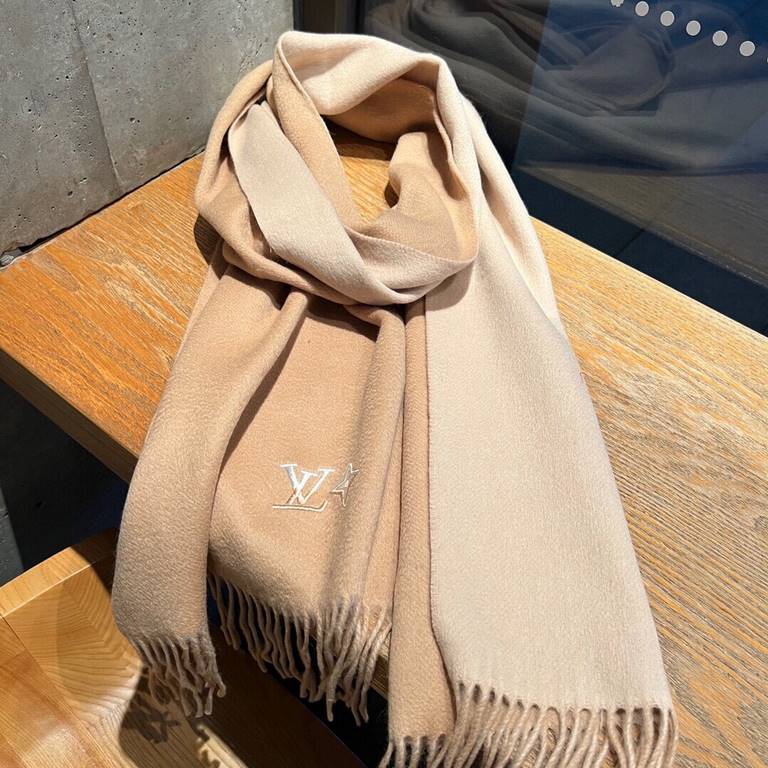 price 30cm wide cashmere scarf   men and women universal style, 100% cashmere, specifications 30  180  with formal wear or with casual wear are very suitable ~ folded hanging around or around the circle can be completely