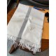 Price Rarely high-end men's models, family benefits  LV very positive men's scarf ~ fabric love, very soft and delicate comfortable  atmospheric simplicity, super good-looking men's God color scheme, any boy will like th