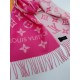 that   Simple letter combination2022 Counter New WoolSimply L's scarf amplifies the classic Monogram pattern across the entire width, illustrating the design heritage while brightening up the focus of everyday wear, with