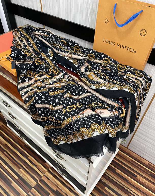 New LV home 2023 latest models   top design is too beautiful, truly awesome   [double-sided 300 support ring velvet long scarf]    physical genuinely beautiful   shawl with prints      regardless of the design of the air