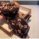 Price LV multi-functional knitted scarf, top high-end goods    stunningly beautiful versatile models   counter limited to oh   money are very difficult to order     top cashmere knitted scarf, the entire scarf all handma