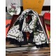 New 2023, LV [300 pcs cashmere long scarf] physical genuinely beautiful   shawl with print   regardless of the design of the airbrush are very in place   details are visible   the entire scarf gives people a big brand au