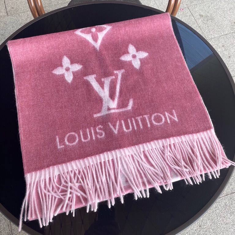 Louis Vuitton - REYKJAVIK GRADIENT Gradient Cashmere Scarf  official website 8500 LV can indeed be heirloom, so the classic in the classic, this scarf is based on the classic Louis Vuitton styles, two soft gradient color