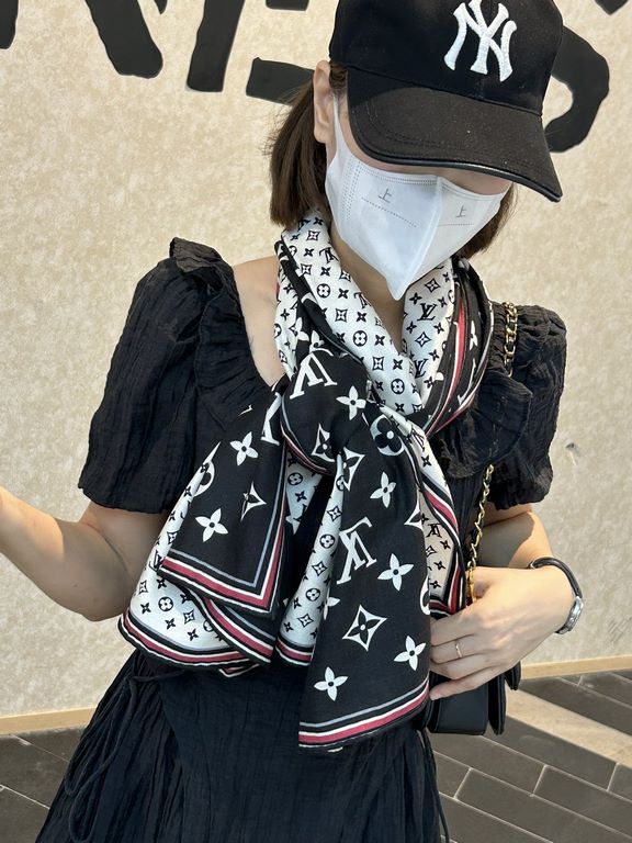 The king of value for money   New on  Specifications 65cm  180cm top herringbone pattern silk cashmere long scarf【Both sides of the same color】 High-end starting pointFashionable to bomb! Pure and simple LV accent! LV th