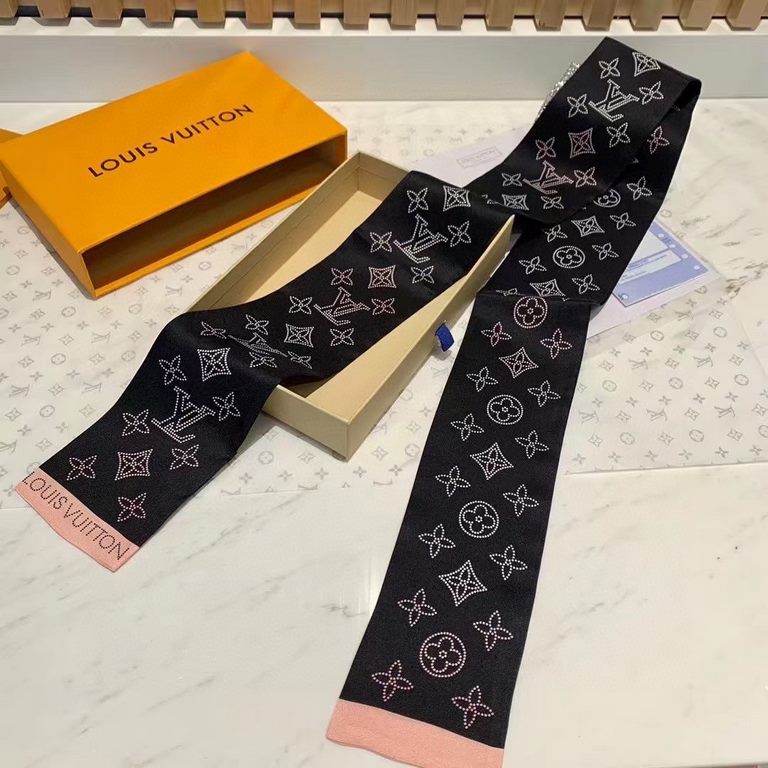 PP New, LV staple double silk hair ties . Mixed counter come   VIP recommended   real fashion items, pay tribute to the classic. Can be used as a scarf or hair tie, can also be tied in the bag handle. ~Ties. Bow tie. Var