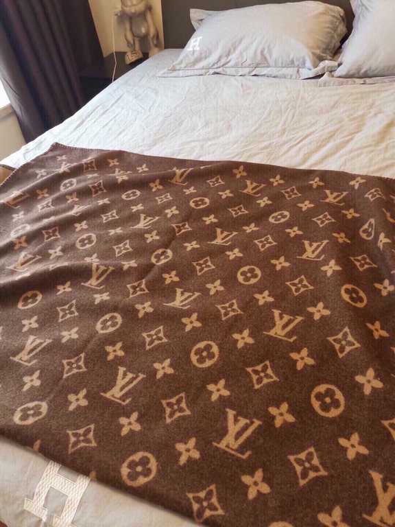 Lv Louis Vuitton Extreme hard goods, the classic Monogram dark pattern has been popular all over the world, shocked the world louis vuitton neo mongaram old flower blanket   the highest version of the details at a glance