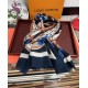 New LV 2023 latest models   top design is too beautiful, truly awesome   [double-sided ring velvet long scarf]    physical genuinely beautiful   shawl with prints      regardless of the design of the airbrush are very in