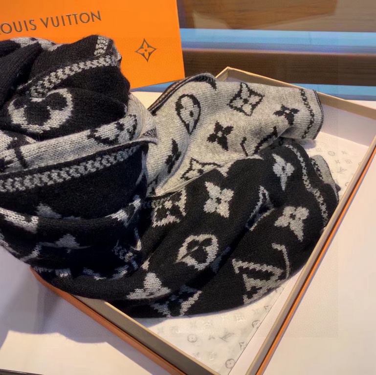 Price LV multi-functional knitted scarf, top high-end goods    stunningly beautiful versatile models   counter limited to oh   money are very difficult to order     top cashmere knitted scarf, the entire scarf all handma