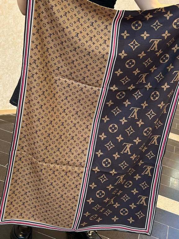 The king of value for money   New on  Specifications 65cm  180cm top herringbone pattern silk cashmere long scarf【Both sides of the same color】 High-end starting pointFashionable to bomb! Pure and simple LV accent! LV th