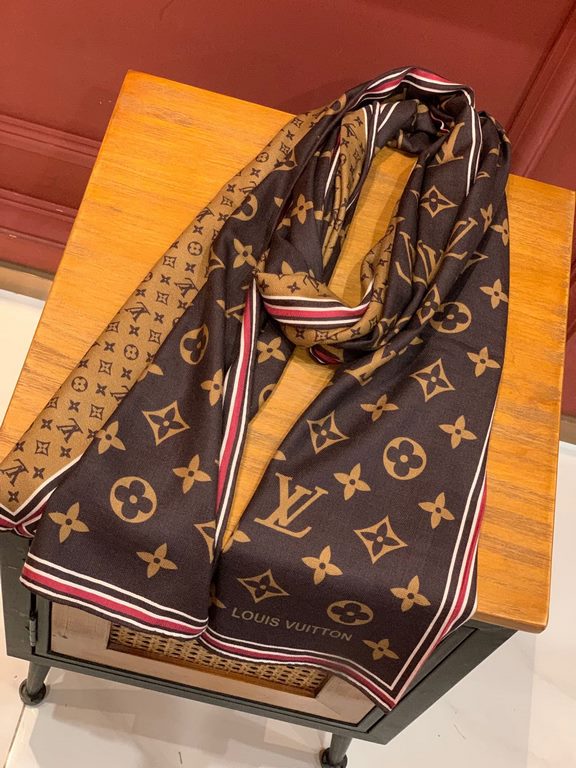 The king of value for money   New on  Specifications 65cm  180cm top herringbone pattern silk cashmere long scarf【Both sides of the same color】 High-end starting pointFashionable to bomb! Pure and simple LV accent! LV th