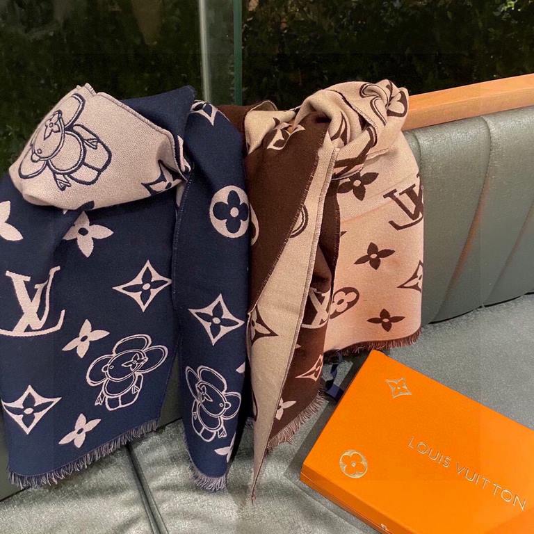 LV Sunflower Donkey's newest scarf classic mascot redesigned properly versatile models, eye-catching logo design classic black and grey color scheme is really not too good-looking 100% wool feel simply fine yarn weaving 