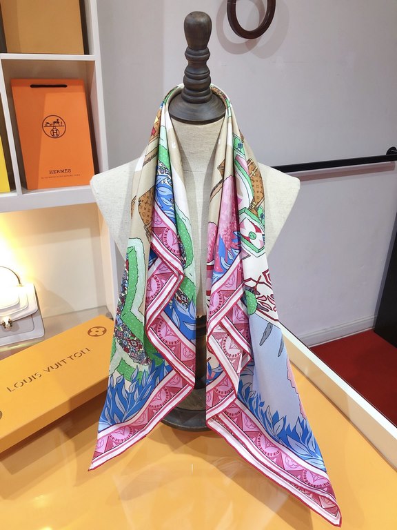 SLV2317 Original Lv [Floral Labyrinth] 90cm version, this mulberry silk square scarf speaks of the brand's classics with the LV Secret Garden motif hard cases of different sizes are arranged in a labyrinth of Monogram fl