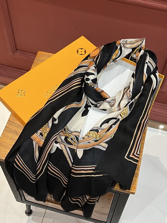 Price New genuinely awesome   [LV] thin cashmere long scarf this cashmere long scarf counter synchronization   inkjet process presents vivid colors. Quality is super good   heavyweight giant  VI price   customers must en