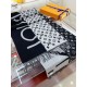 Series really only serve LV   scarf thickness is very warm, soft feel ~ we this price is really more than pro-mother! Physical hand absolutely feel super value to home   this year is very popular such a large shawl ~ out