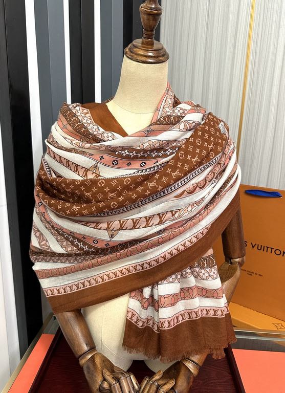 New LV home 2024 latest models   top design is too beautiful, truly awesome   [double-sided 300 support ring velvet long scarf]    physical genuinely beautiful   shawl with prints      regardless of the design of the air