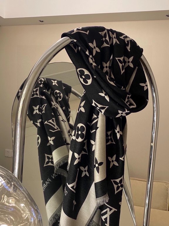 LV jacquard scarf truly awesome  original 11 customized   Miss LV long scarf taken from a fine, lightweight silk-wool blend, eye-catching presentation of the Monogram pattern and tasseled edges, and more Louis Vuitton lo