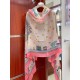 Price   new on   counter synchronization   LV new [Sunflower   long scarf] to attention gesture about the Louis Vuitton bloodline travel spirit and pattern fusion Monogram elements gathered in the center, is the love of 