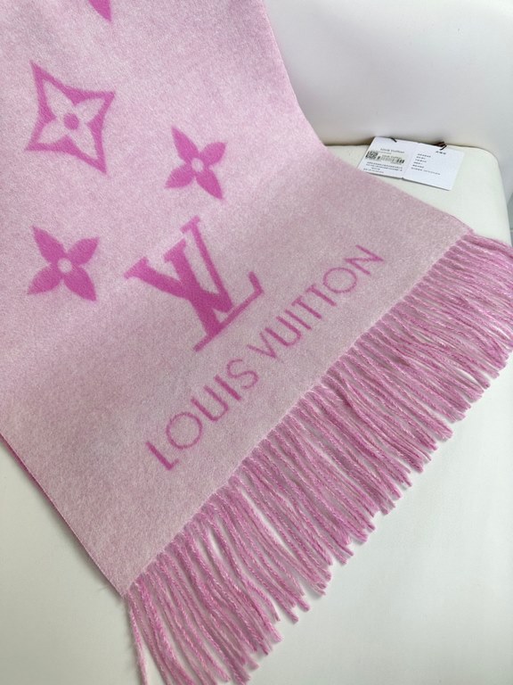 The price comes with the full box in the picture! Lv Donkey #          Reversible Cashmere ScarfA scarf that will last a lifetime. A classic that will never go out of style.The cashmere material is not at all tangled You