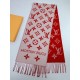 that   Simple letter combination2022 Counter New WoolSimply L's scarf amplifies the classic Monogram pattern across the entire width, illustrating the design heritage while brightening up the focus of everyday wear, with