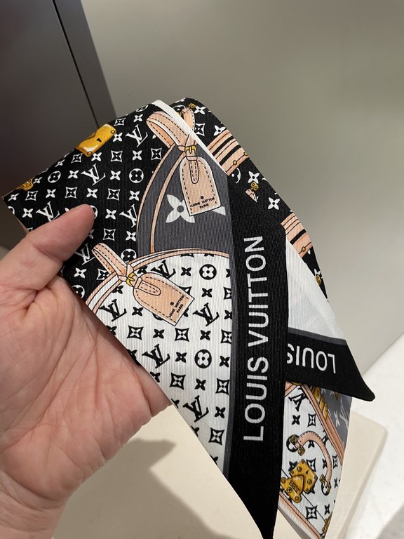 Super nice LV silk scarf! Double layered silk!Multi-purpose, tie it around your bag, use it as a hair tie or a small scarf   It looks great with a simple bottom or a shirt around your neck!It also looks great with a simp