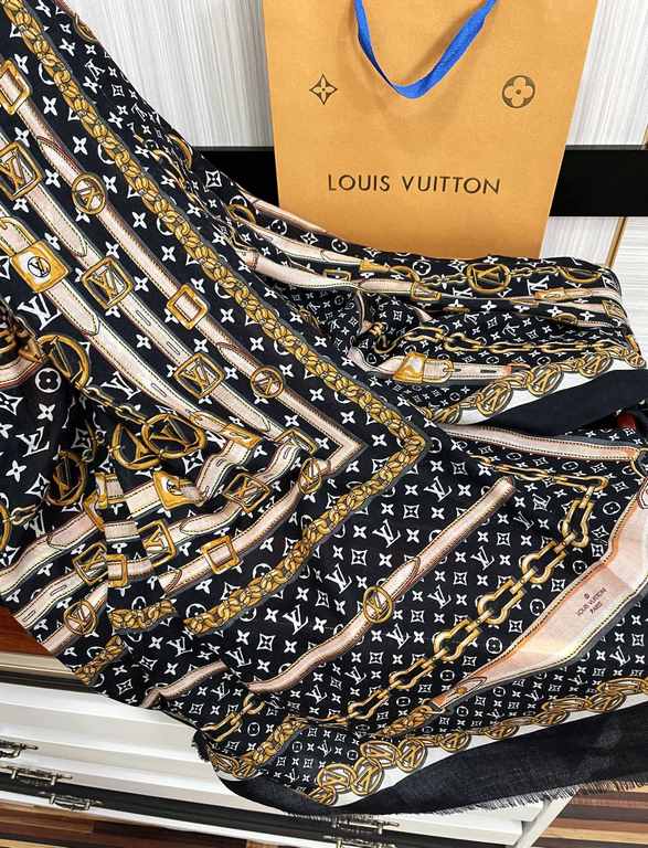 Price on the new LV home 2023 latest models   top design is too beautiful, truly awesome   [double-sided 300 support ring velvet long scarf]    physical genuinely beautiful   shawl with prints      regardless of the desi